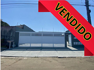 CASA EM CONDOMINIO PORTEIRA FECHADA