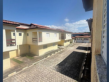 OPORTUNIDADE cASA EM CONDOMINIO